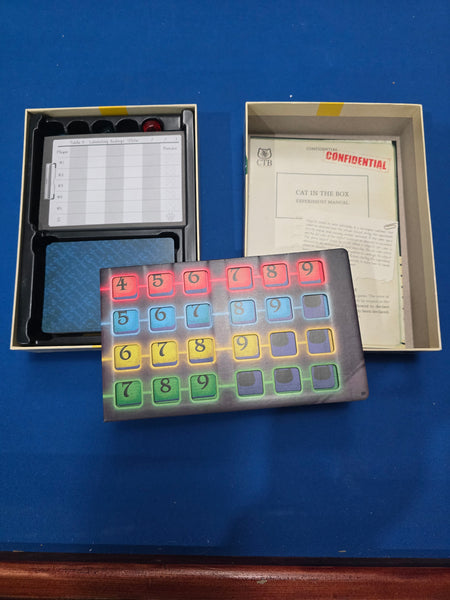 CAT IN THE BOX DELUXE EDITION (Open Box)